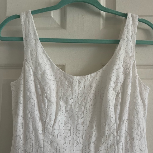 Lily Pulitzer Posey White Resort dress. Daisy Lane Lace. Sleeveless.EUC! Size 4. - Picture 2 of 8
